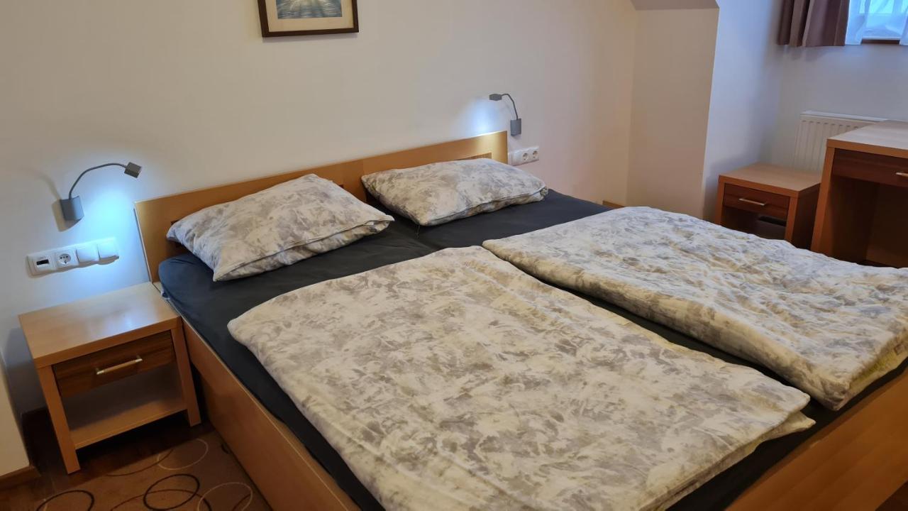 Luxury Prezin